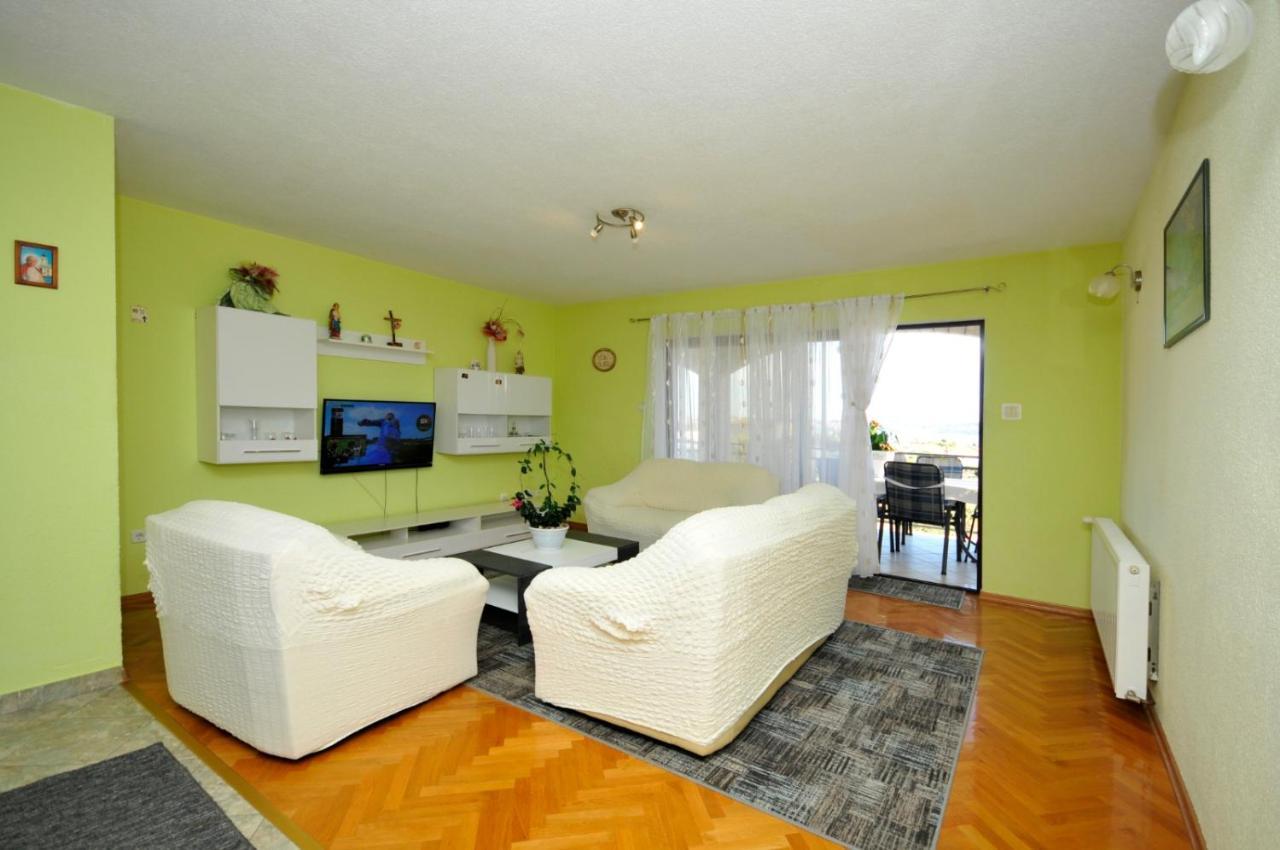 Roso Apartment With Sea View Trogir Bagian luar foto