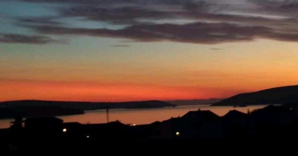 Roso Apartment With Sea View Trogir Bagian luar foto